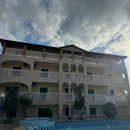 דירה Sandy Maria 701 *