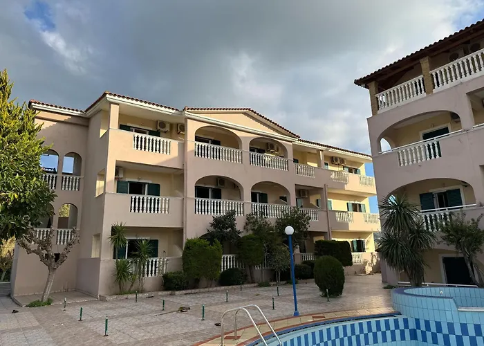 Sandy Maria 701 Apartment